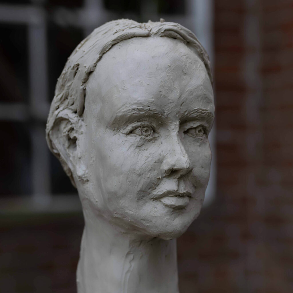 Tonmodell Junge Frau 2